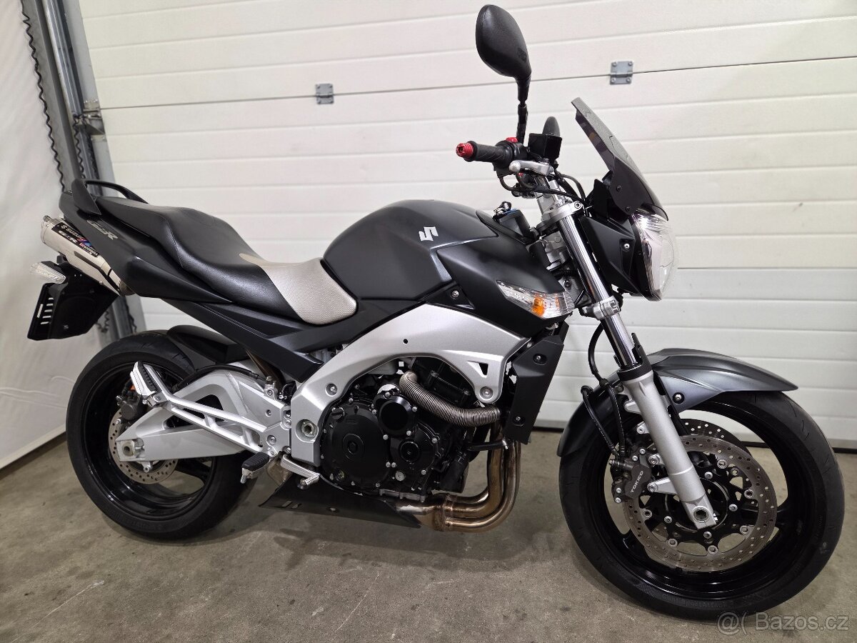 Suzuki GSR 600 - TOP stav