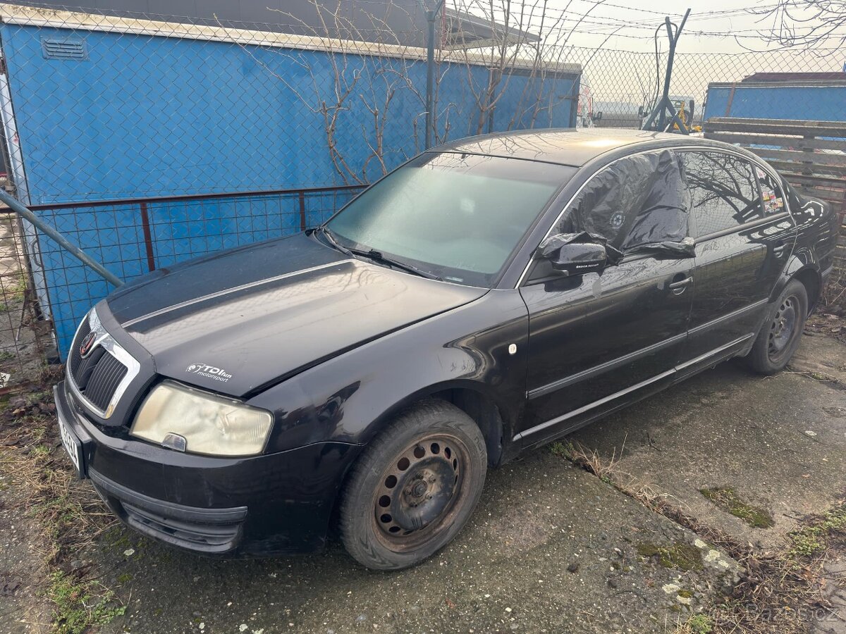 Škoda Superb 1.9 TDI- Motor a další díly