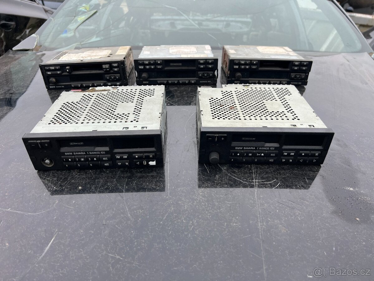 BMW E36 Autorádia na díly
