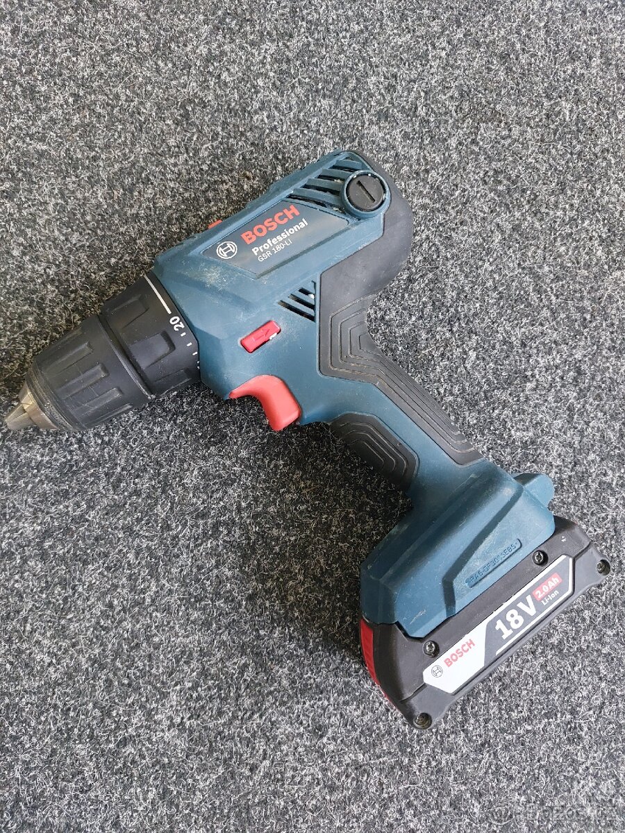 Aku šroubovák Bosch GSR 180-Li