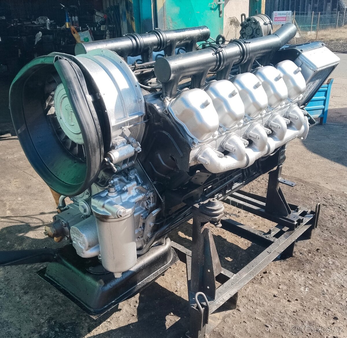 Motor Tatra 815 T1 (10-ti válec)