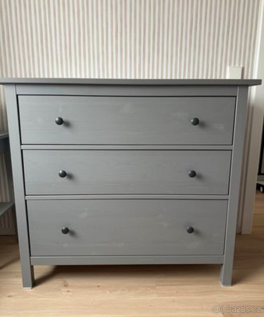 KOMODA IKEA HEMNES - ŠEDÁ