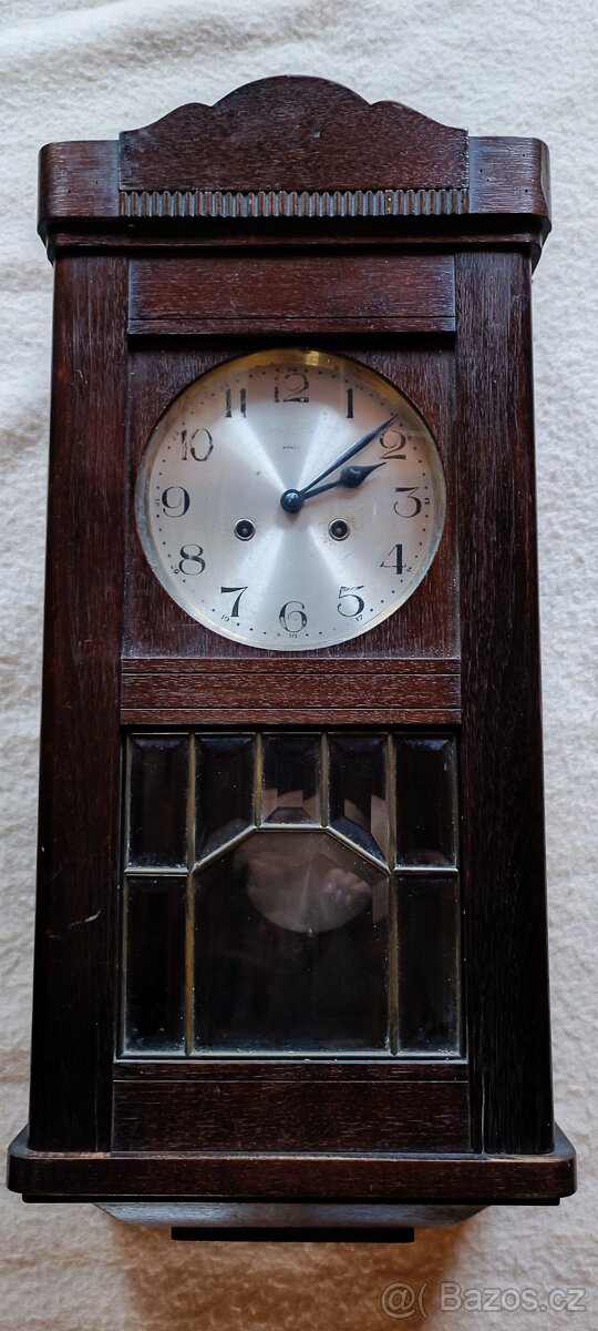 Staré nástěnné hodiny Kienzle
