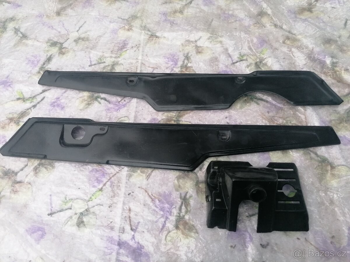 Babetta 207 boční kryty originál