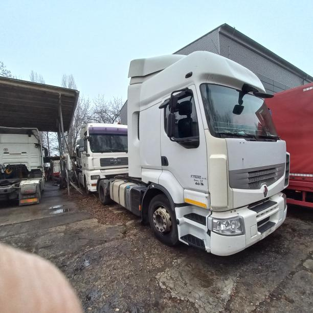 Tahač Renault Premium 460 EEV r.v. 2011