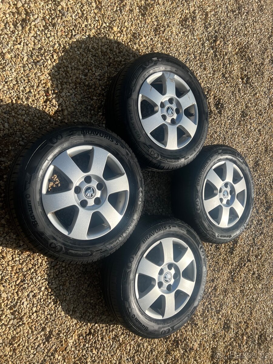 Originální letní sada Škoda 195/65R15, 7mm Barum