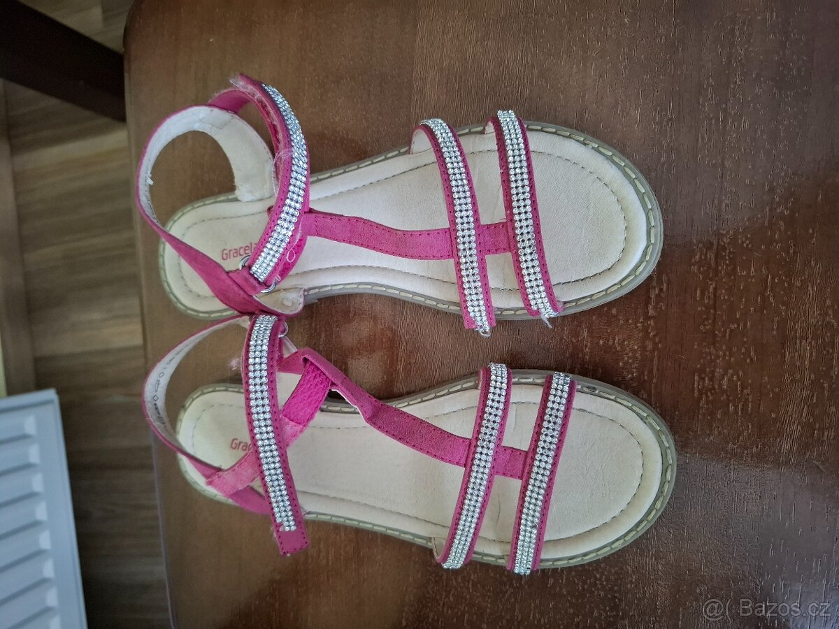 Dívčí sandále vel. 36