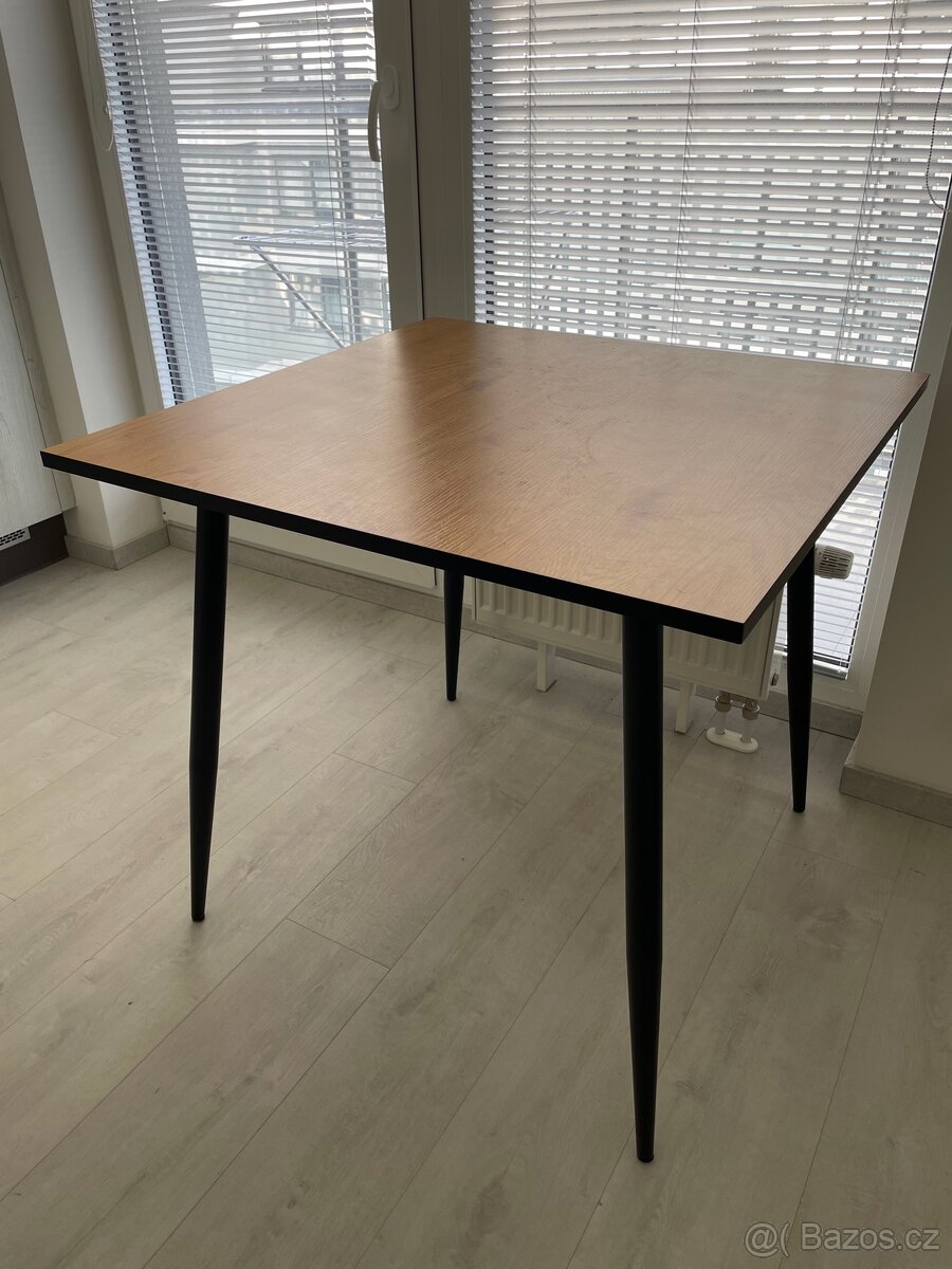 Jídelní stůl WILMA 80x80