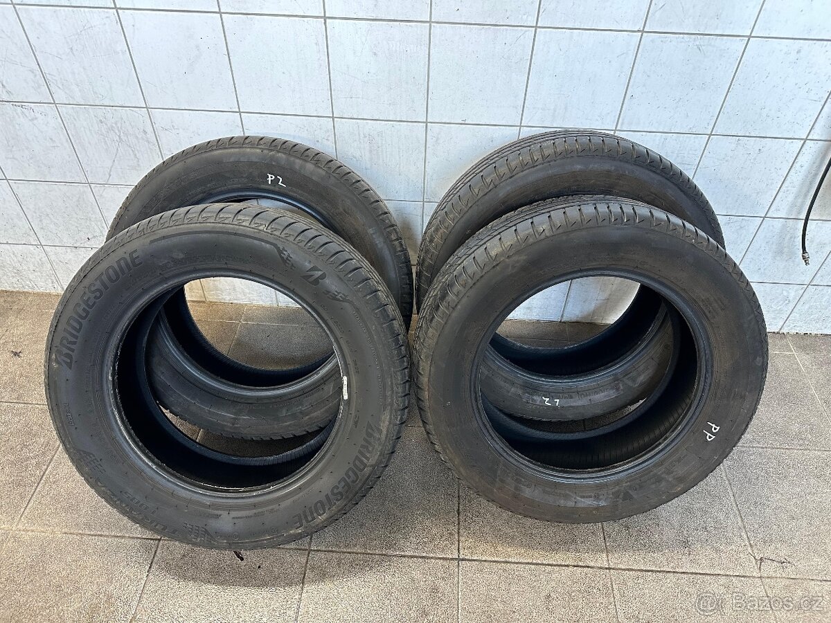 Bridgestone 205/60/60 sada zánovních letních pneu