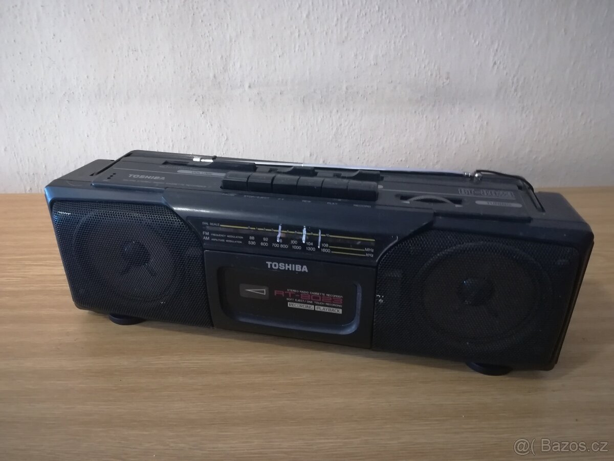 Rádio magnetofon Toshiba