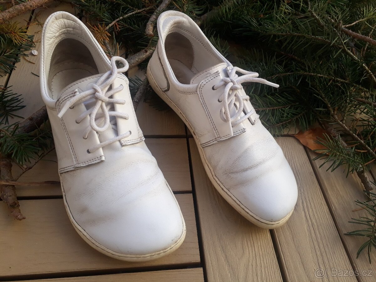 Bílé barefoot kožené tenisky ZAQQ 37