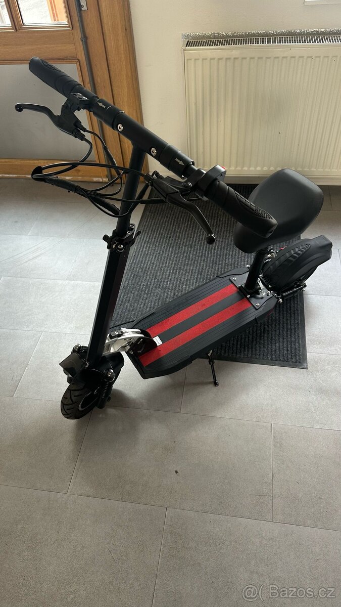 Elektrická koloběžka T1000 bez baterky