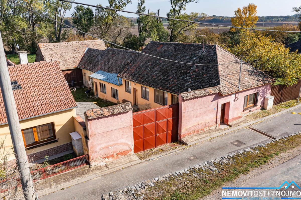 Prodej rodinného domu 3+1, stodola, hospodářské stavení, poz