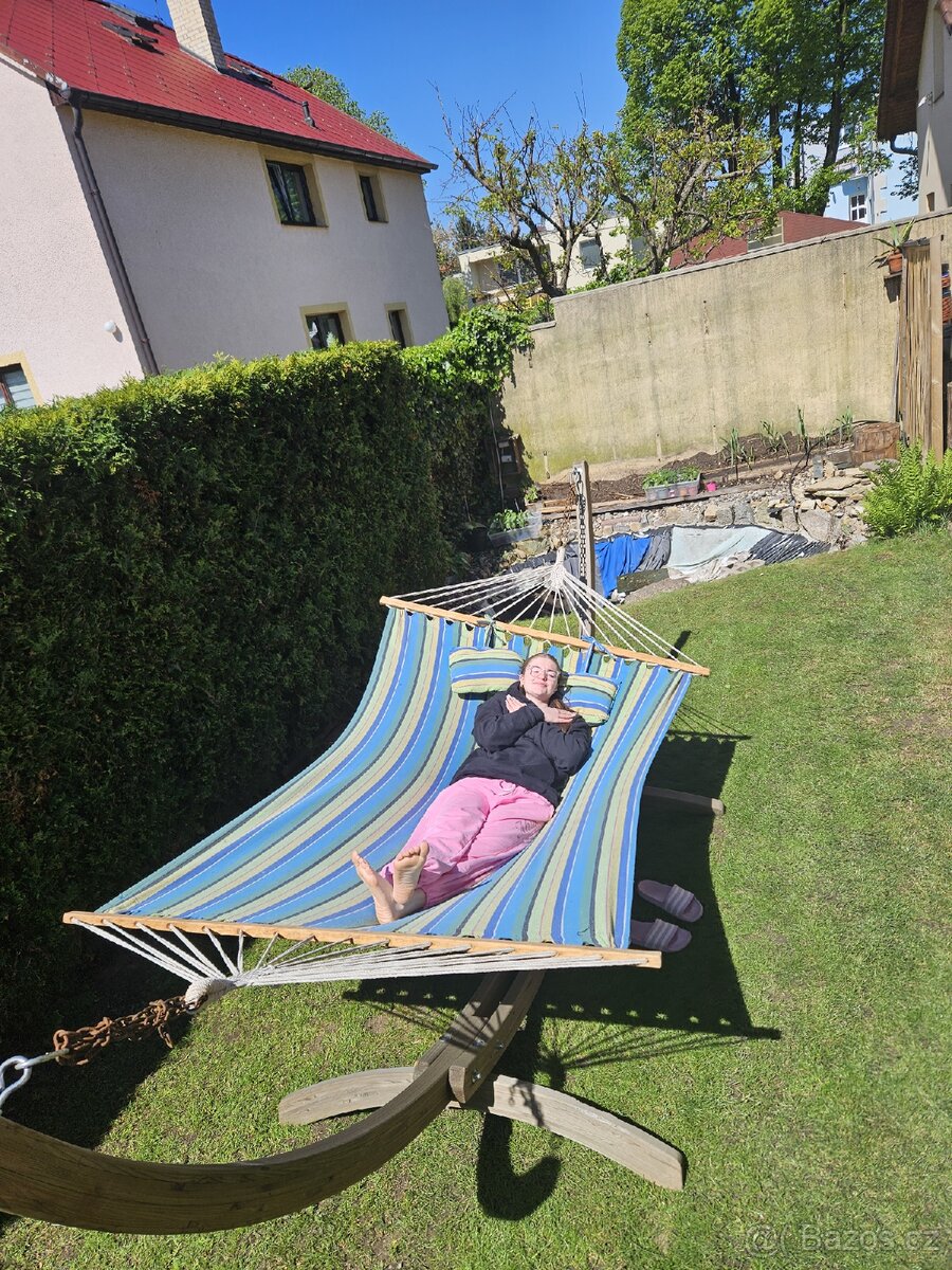Zavesna houpaci sit hamaka