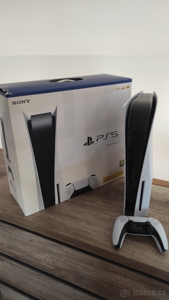 PlayStation 5 (PS5)