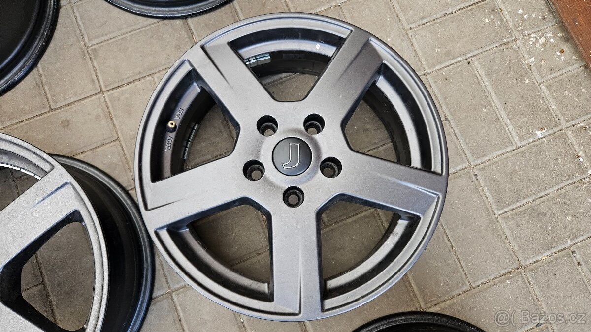 Sada Alu 5x114.3 R16 Rondell