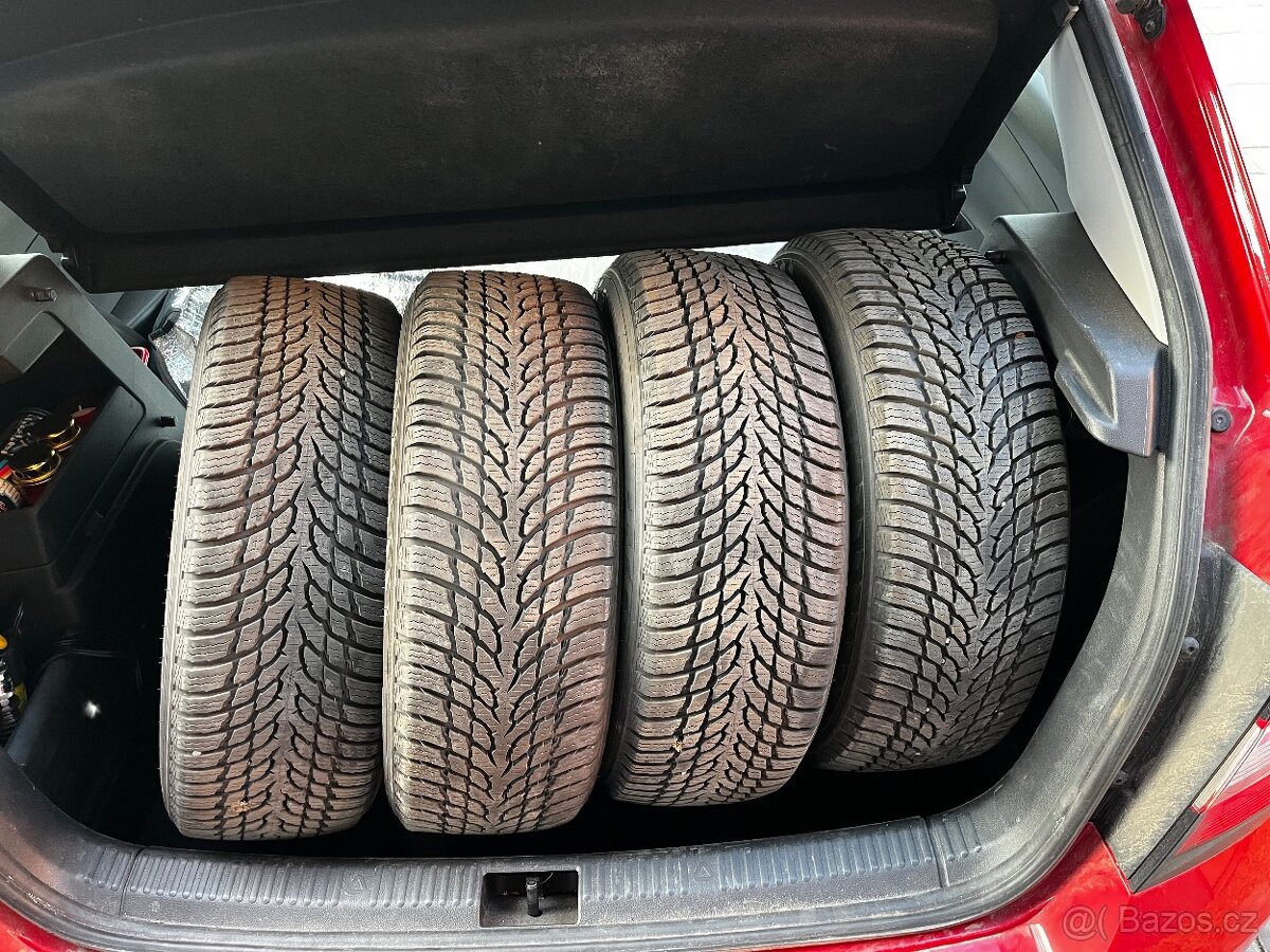 4 ks pneu Nokian Snowproof 1, 185/60 R15