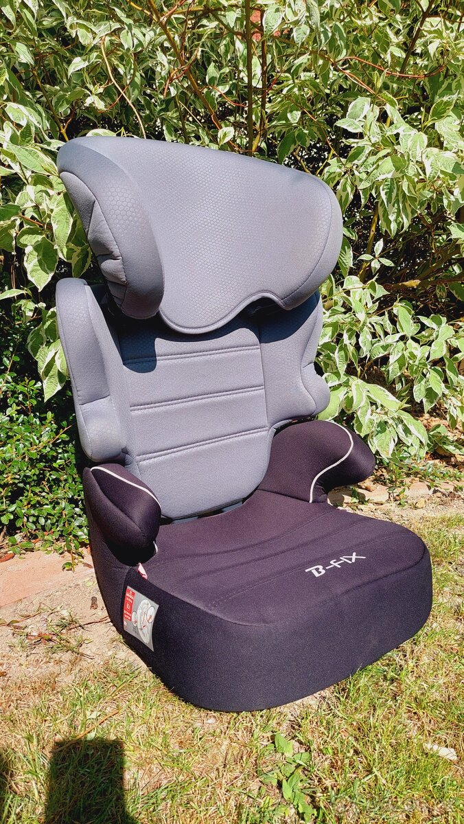 Dětská autosedačka/podsedák Nania B-Fix (15–36 kg) – výborný