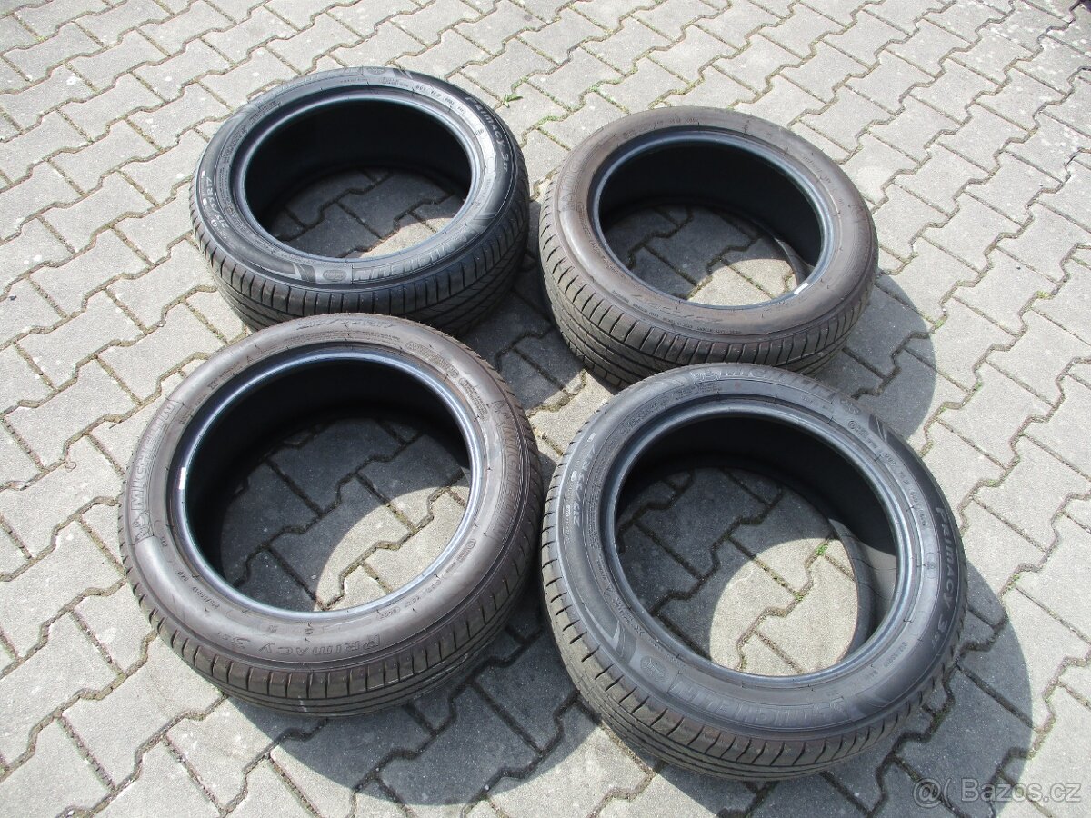 LETNÍ  PNEUMATIKY  MICHELIN - 215/55 R17- jako nové