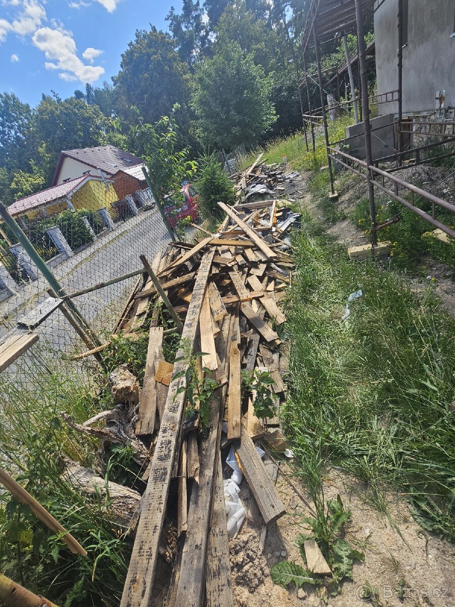 prkna ze střechy