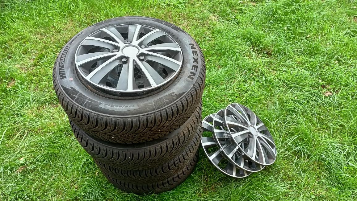 Prodám zimní peumatiky na CITROEN C3
