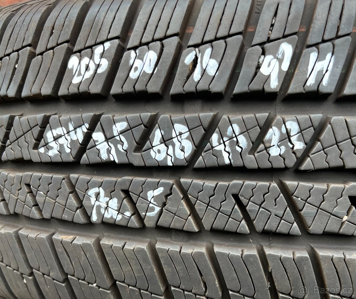205/60 R16 92H zimní pneumatiky Barum (4322)