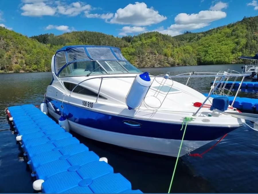Kajutova lod Bayliner 285SB, 2007 r.v.