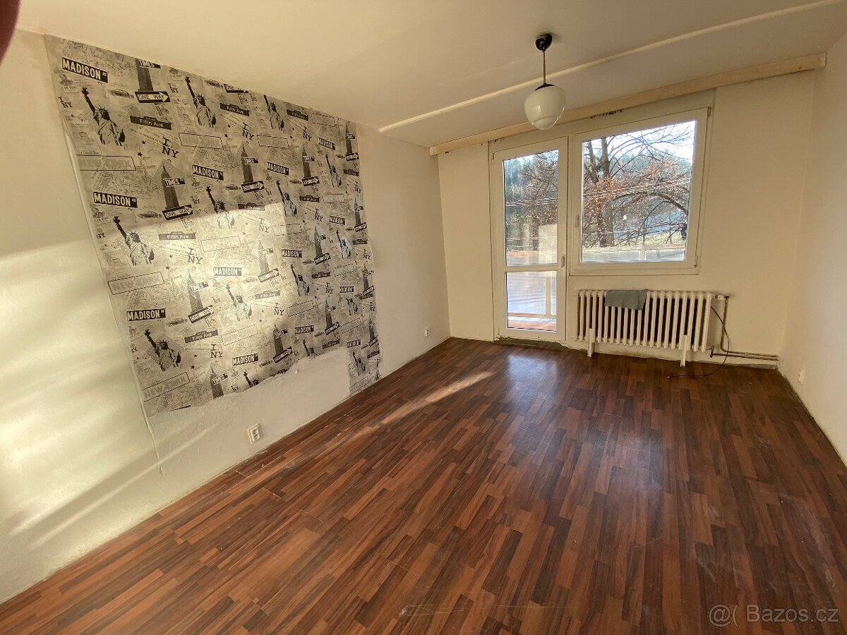 Pronájem bytu 3+1, 64 m² – Prachovice (Bučina 235)