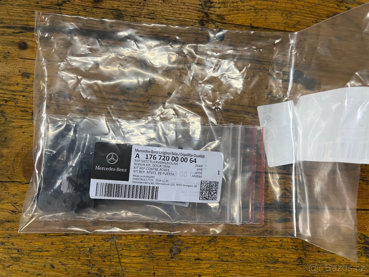 MERCEDES A W176 2012-2018 DVEŘE PRAVÉ ZADNÍ NOVÉ ORIGO