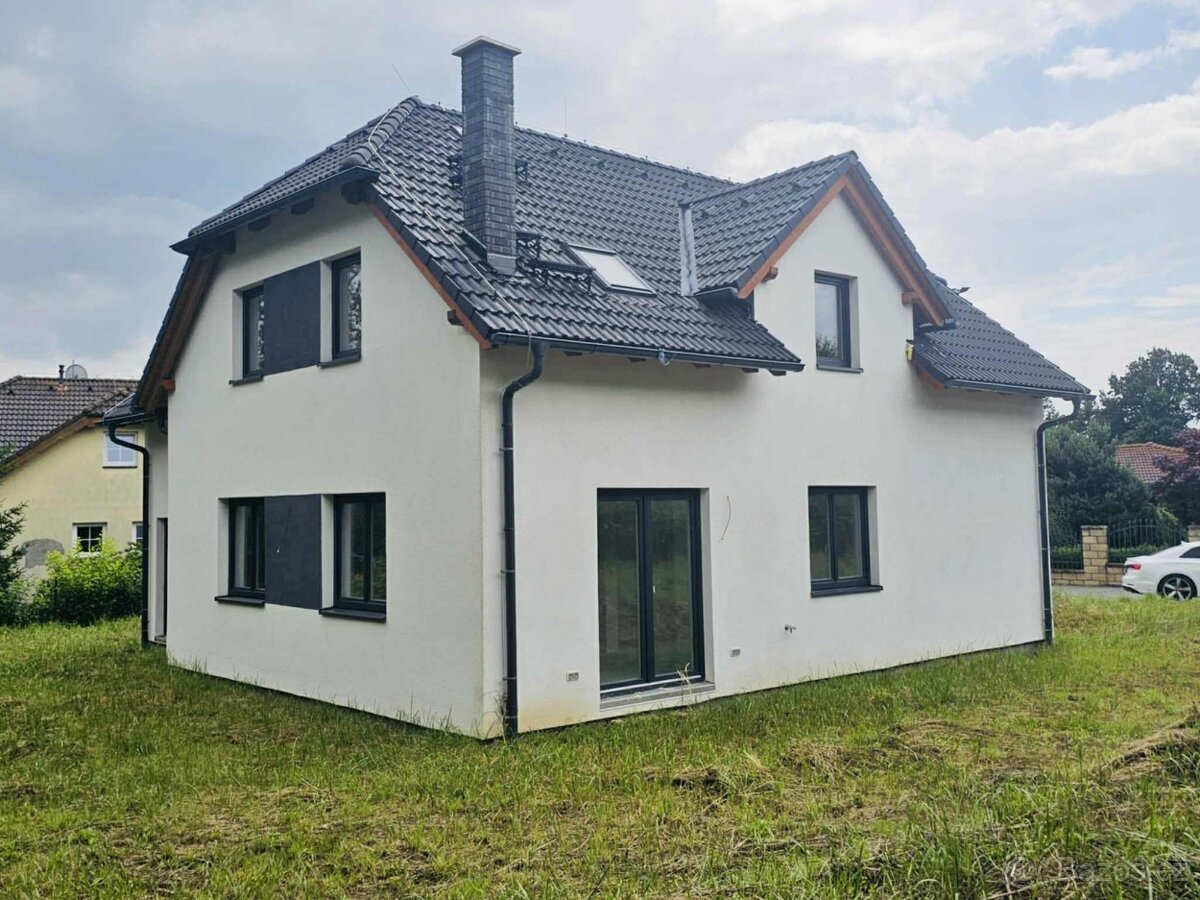 Pronájem rodinného domu 6+1, 183 m2