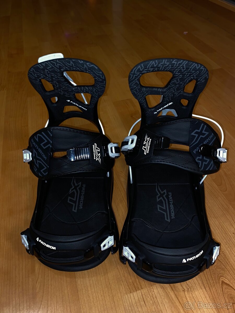 Pathron Team XT Black vázáni na snowboard L