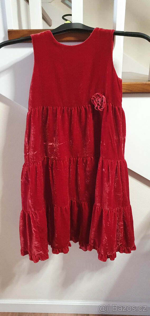 Sametové šaty vel. 140