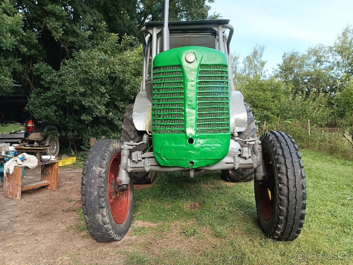 Traktor Zetor Super 50