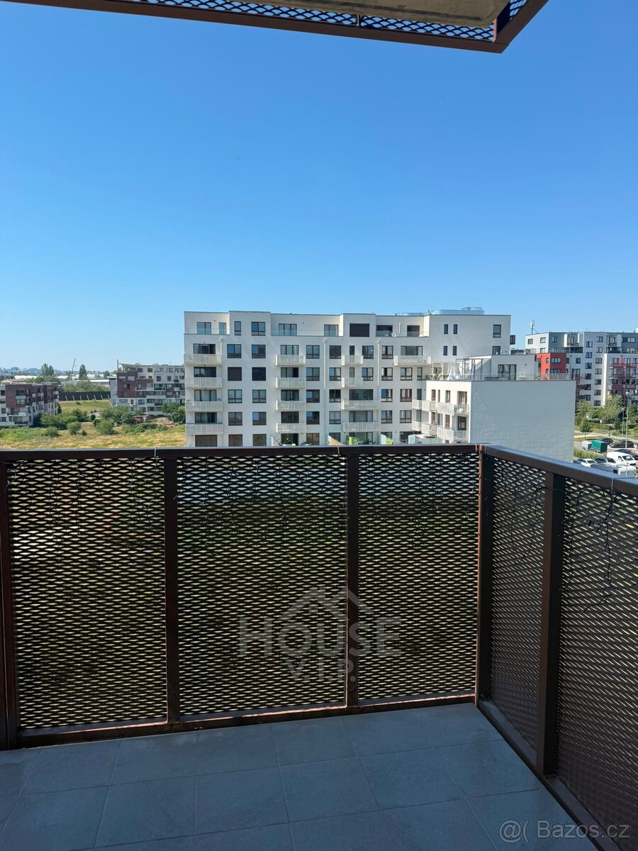 Prodej bytu 3+kk/balkon, 97 m², Praha - Dolní Měcholupy.