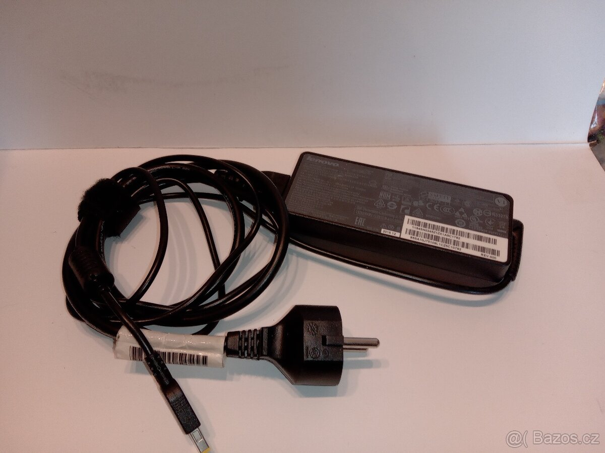 ZDROJ K NOTEBOOKU LENOVO - 90W