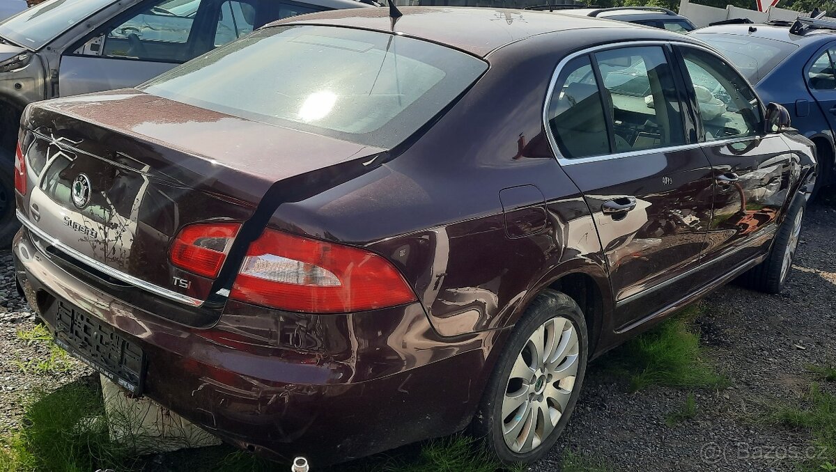 nd ze škoda Superb 2, 1.8.TSI 118kW, vínový