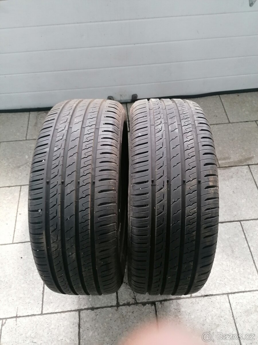 Letní pneu Barum Bravuris 5 225/55 r17 Y XL
