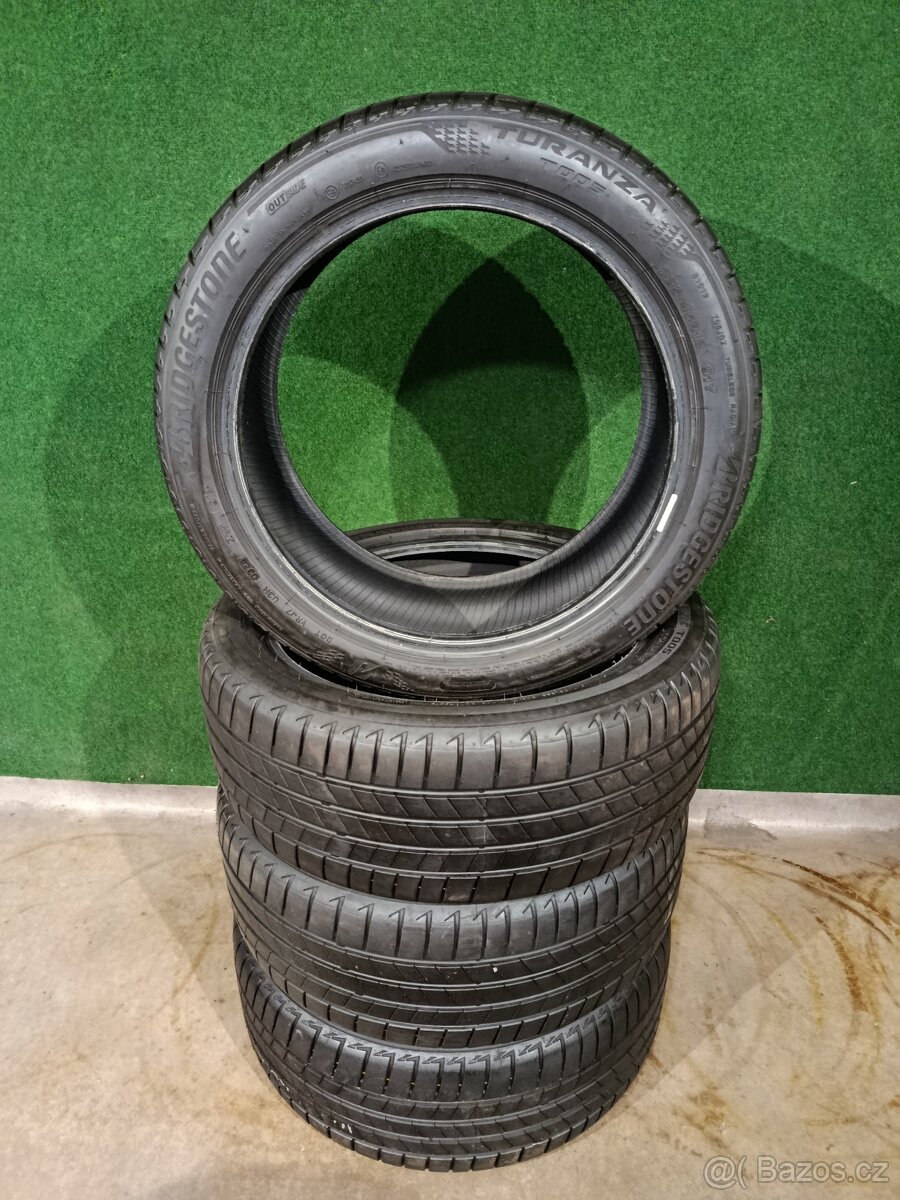 4ks zanovni letni 225/45/18 Bridgestone