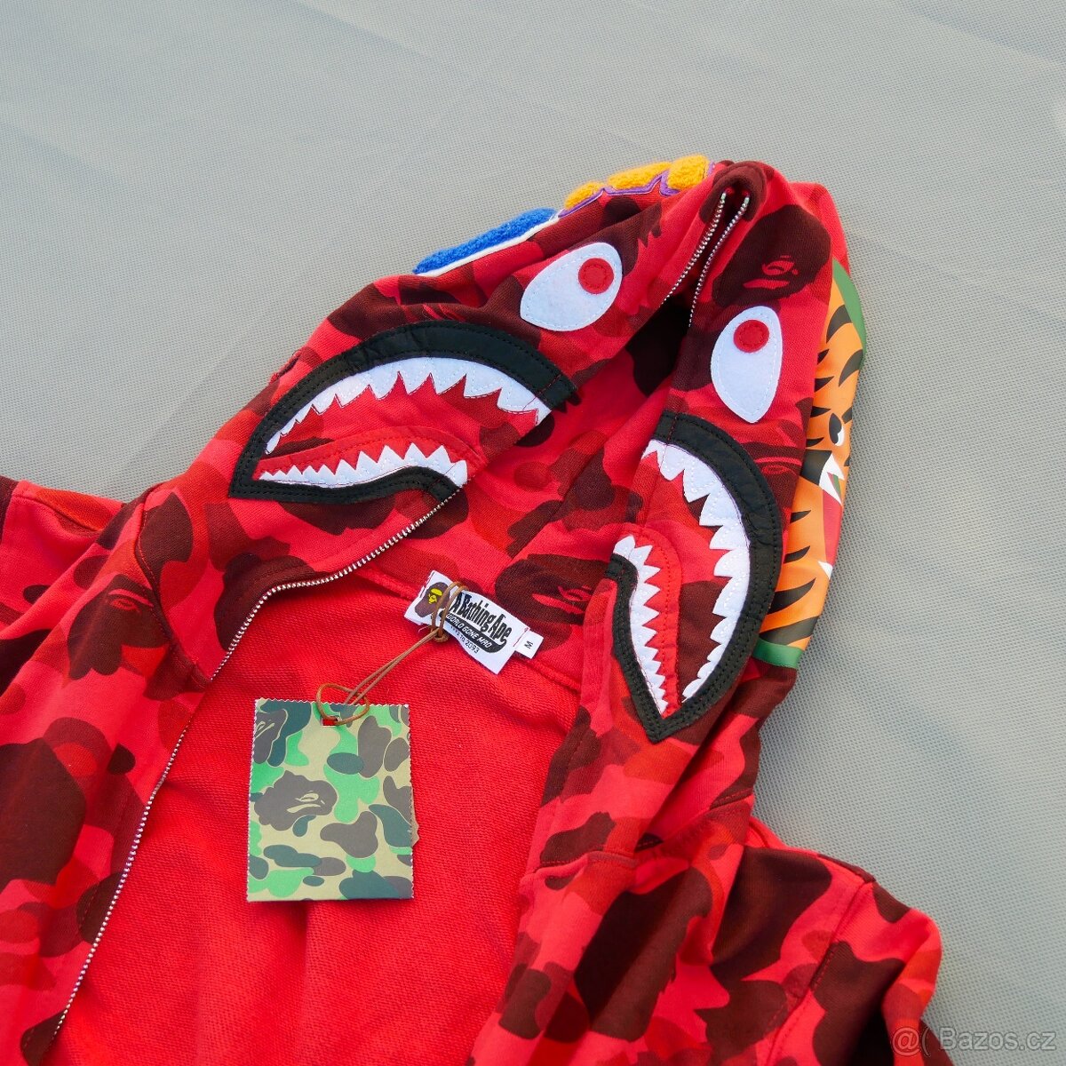 Bape mikina velikost M/L