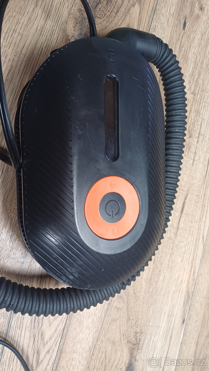Elektrická pumpa na paddleboard a kajak 0–20 PSI 13,8 V 10 A
