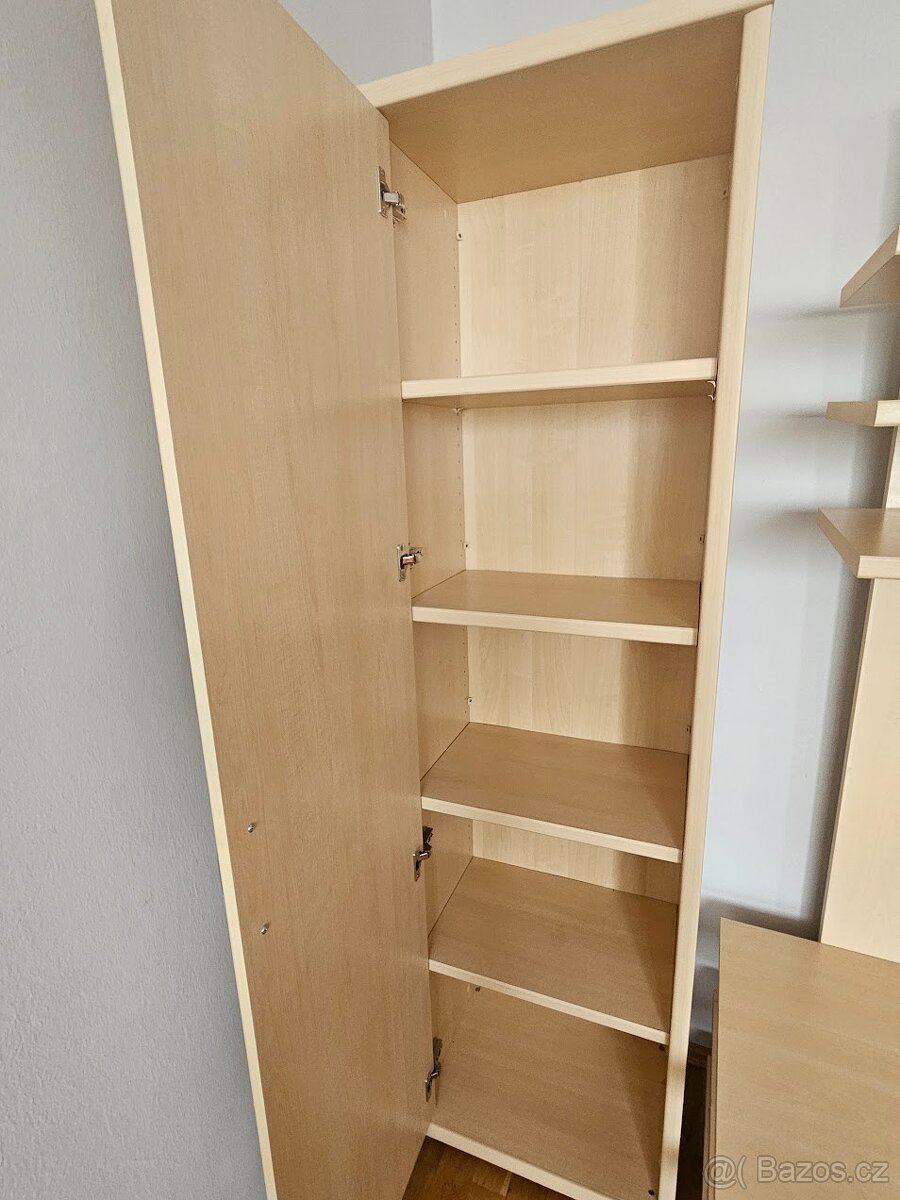 Skříň jednodveřová
