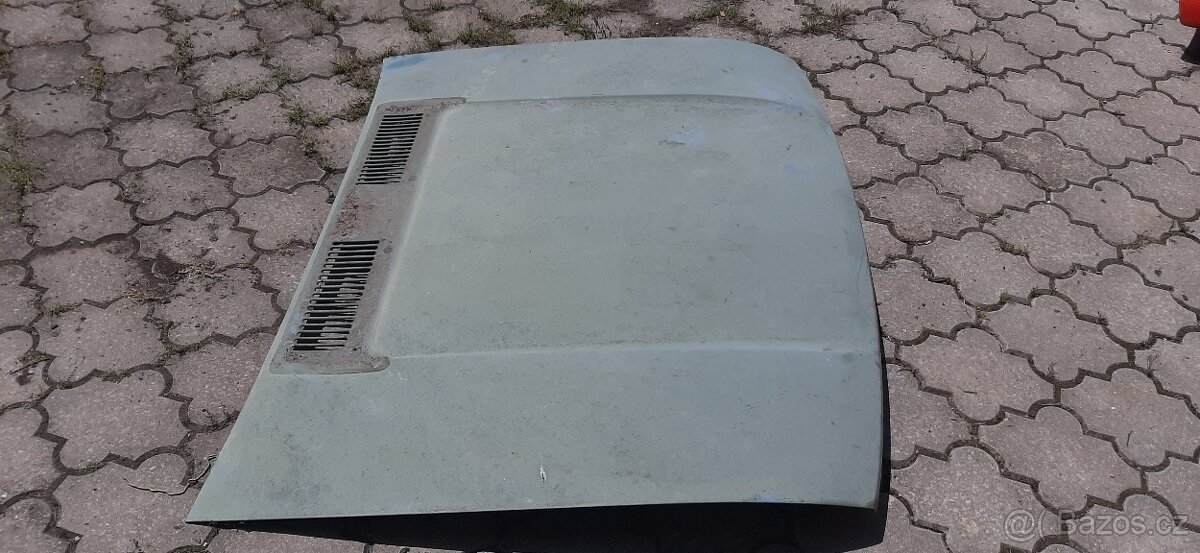 ŠKODA 105,120,130,Rapid , Garde přední kapota