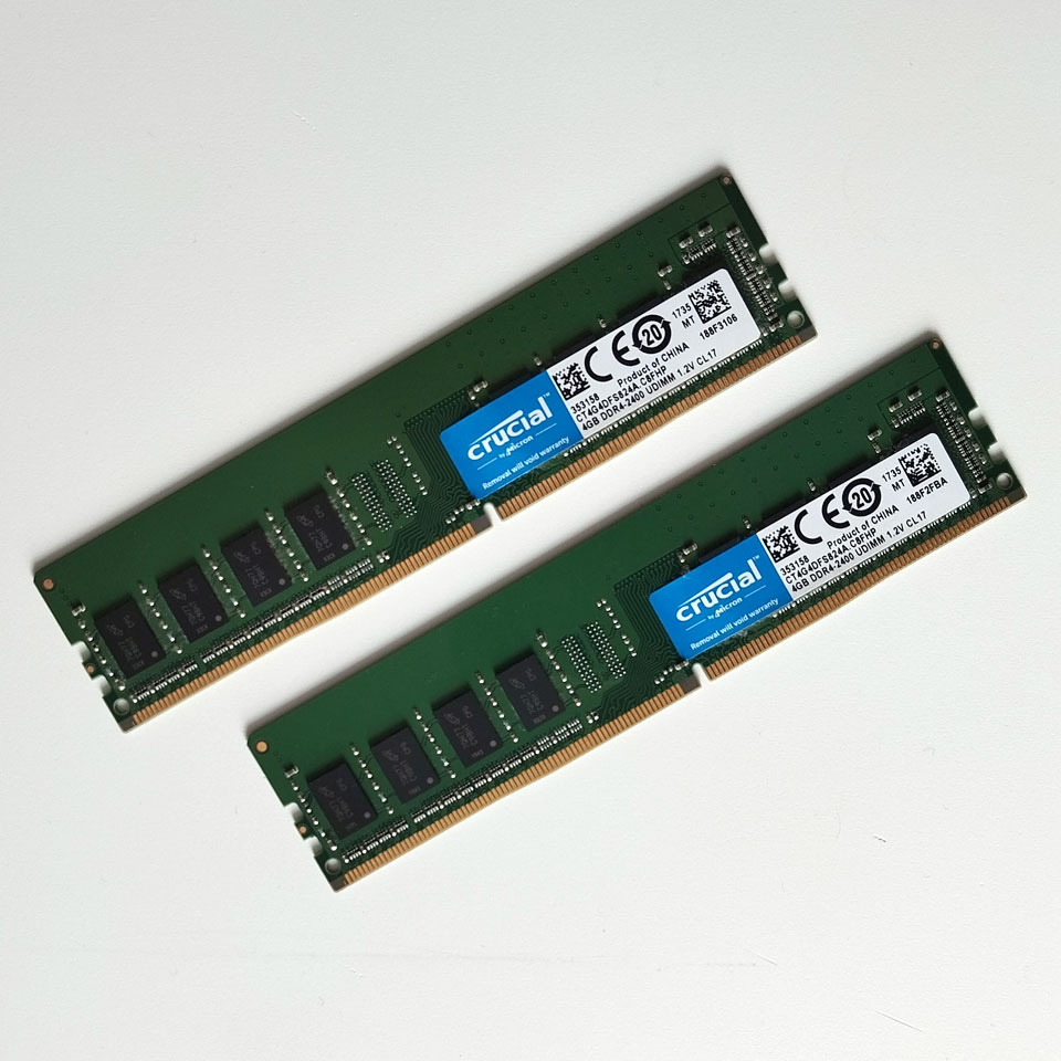 paměť RAM 2x4GB DDR4-2400 MHz Crucial