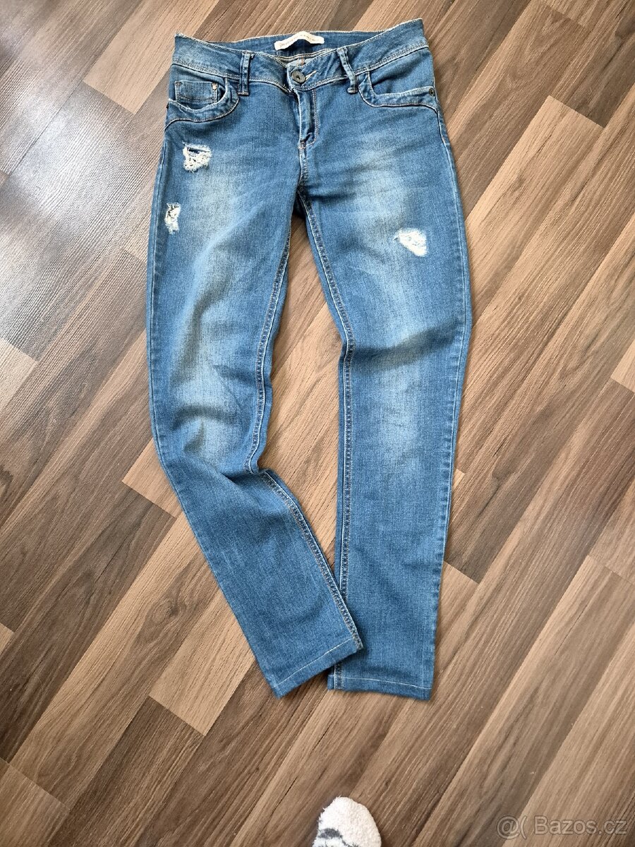 Dámské džíny Stradivarius vel.36