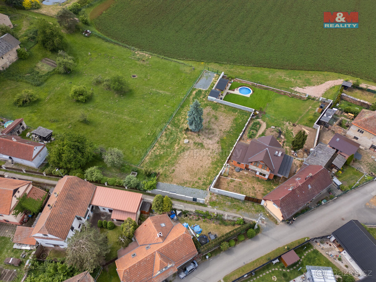 Prodej pozemku k bydlení, 1046 m², Nižbor