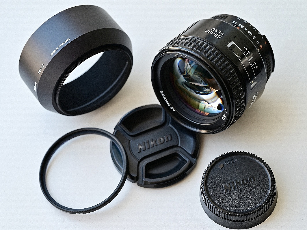 Objektiv Nikon Nikkor 85mm/1:1,8 D