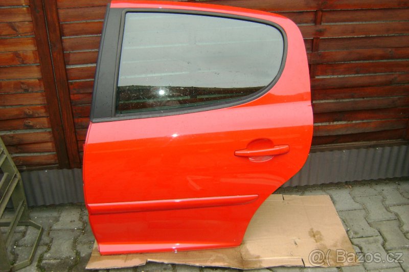 lz dveře peugeot 207