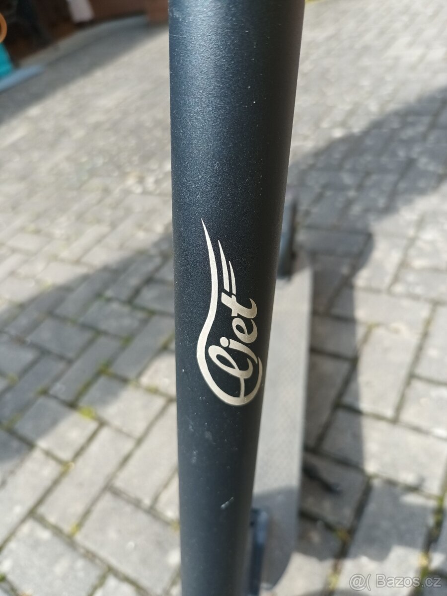 Elektrokoloběžka Eljet - E230