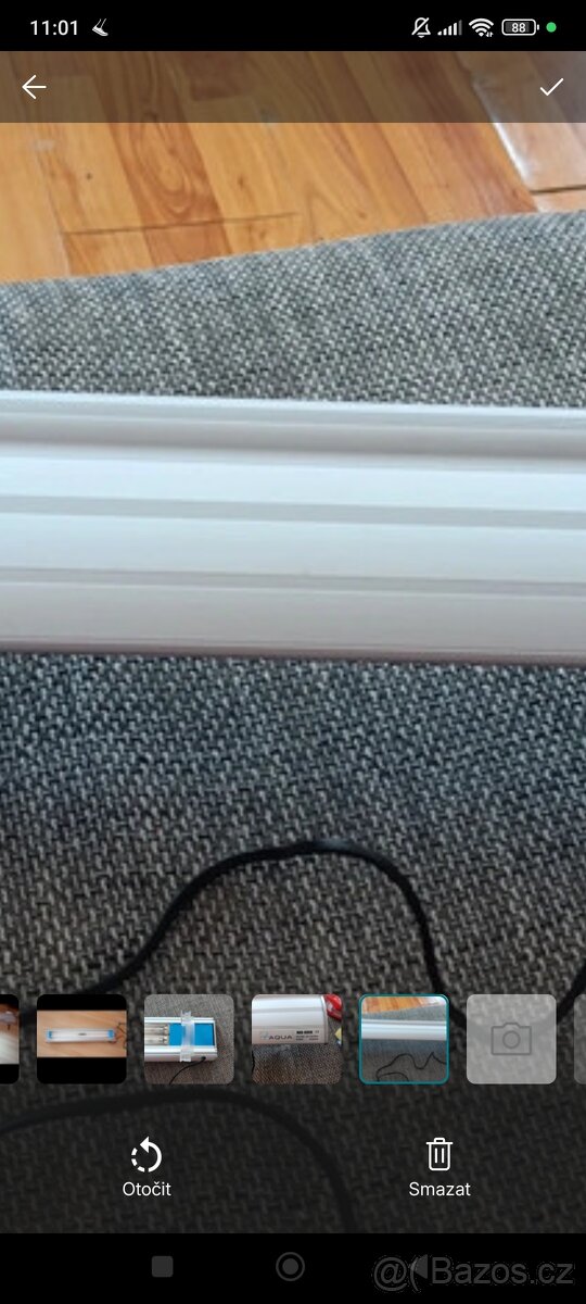 Světlo 80 cm.
