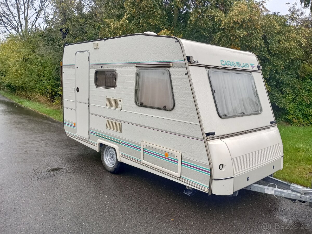 Caravelair 370